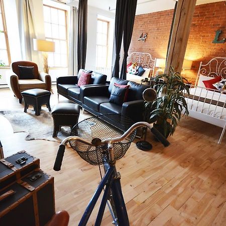 Likeahotel - Le Mcgill Old มอนทรีอัล ภายนอก รูปภาพ