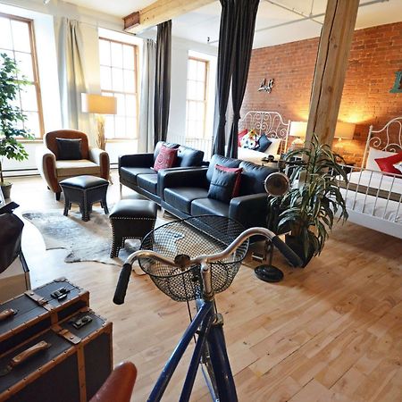 Likeahotel - Le Mcgill Old มอนทรีอัล ภายนอก รูปภาพ